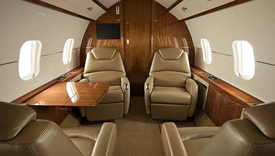 Bombardier Challenger 300, photo 3 - private jet