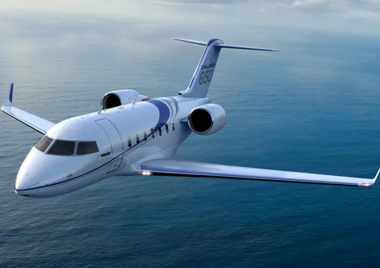 Bombardier Challenger 650, photo 1 - private jet