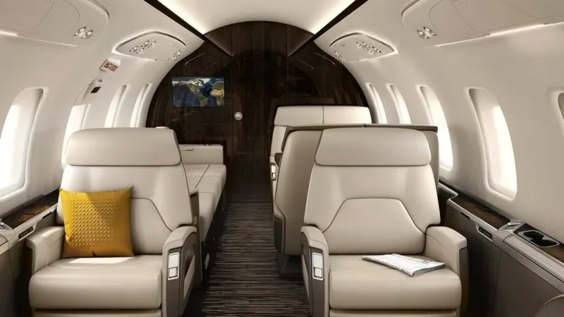 Bombardier Challenger 650, photo 2 - private jet